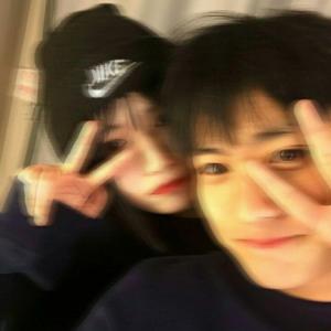 王乙刚下公交到王申家视频播放
